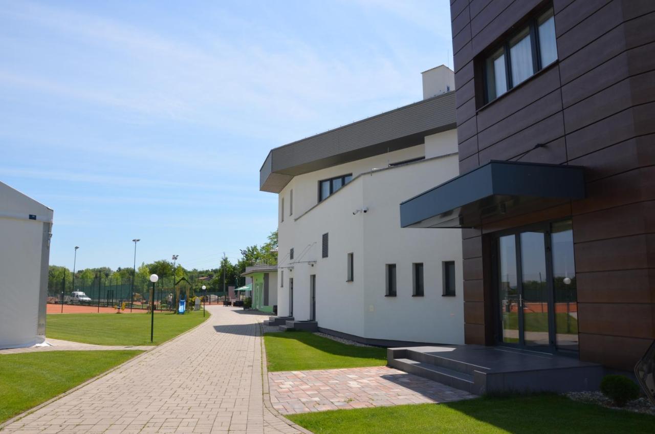 Penzion Rocket Club Lučenec Exterior foto